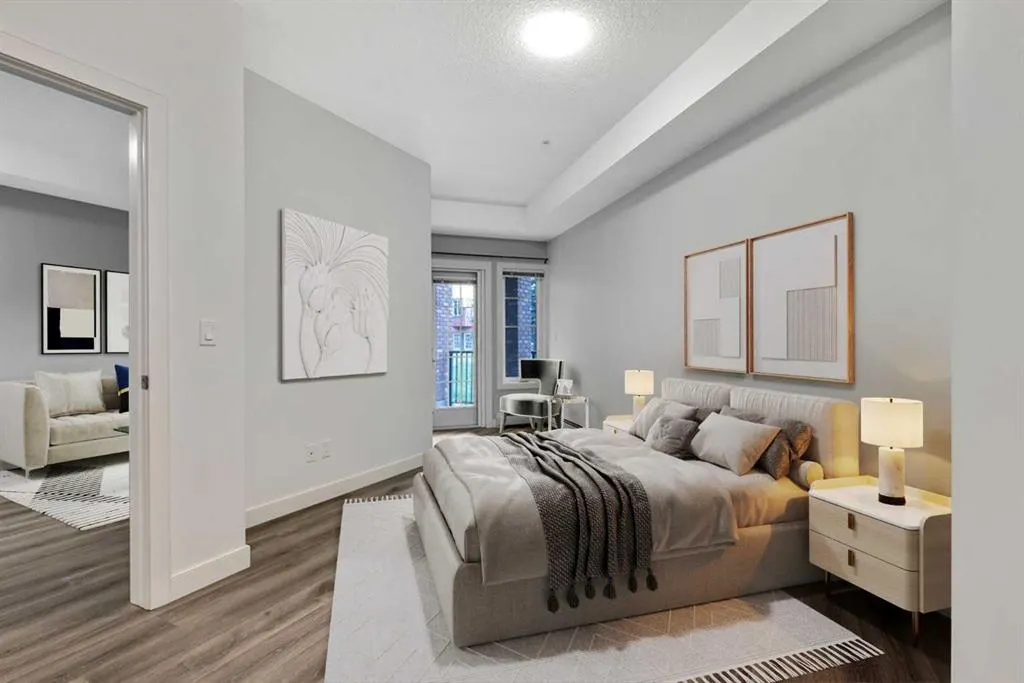 20 Royal Oak Plaza NW #111