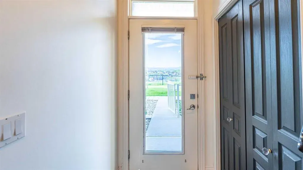 169 Rockyledge View NW #1