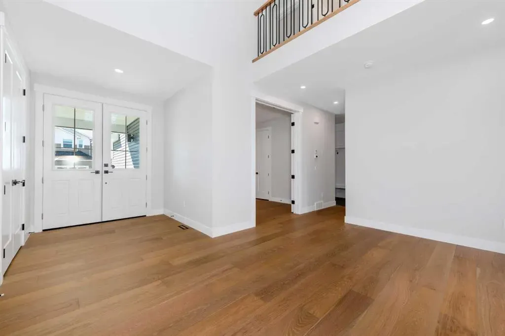 463 Rivercrest View