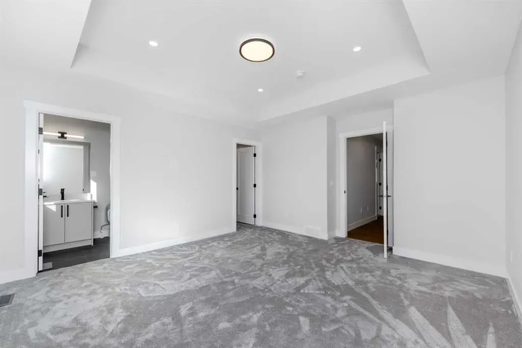 463 Rivercrest View