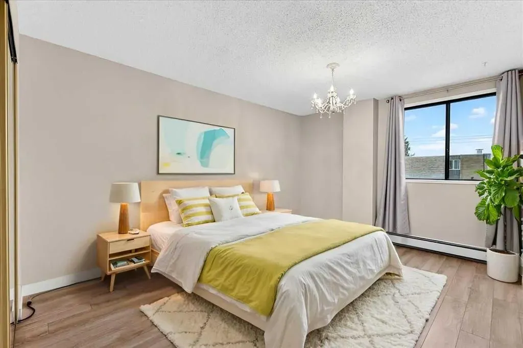 521 57 Avenue SW #306