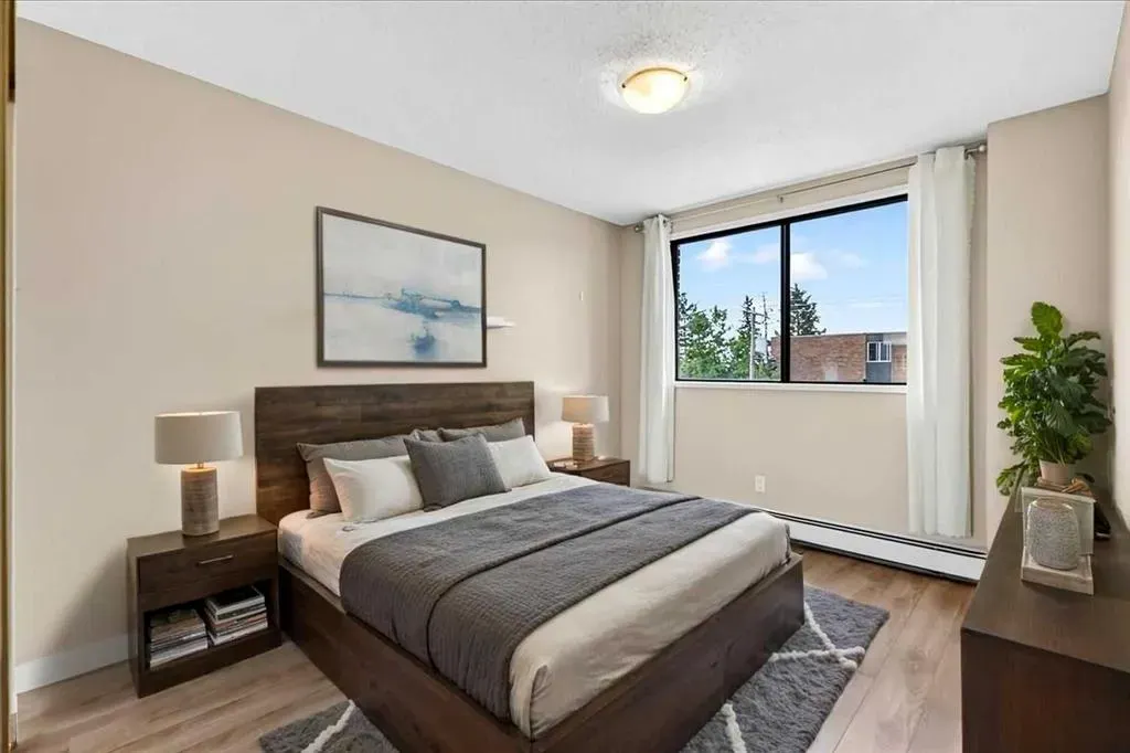 521 57 Avenue SW #306