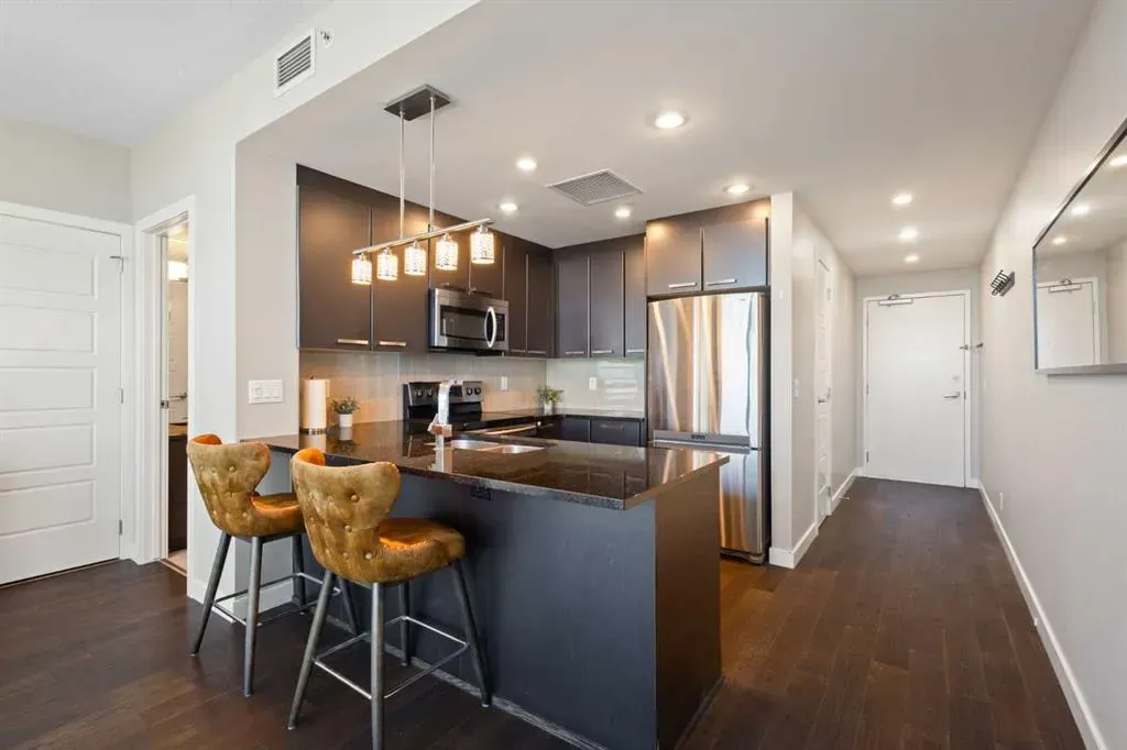 225 11 Avenue SE #2203
