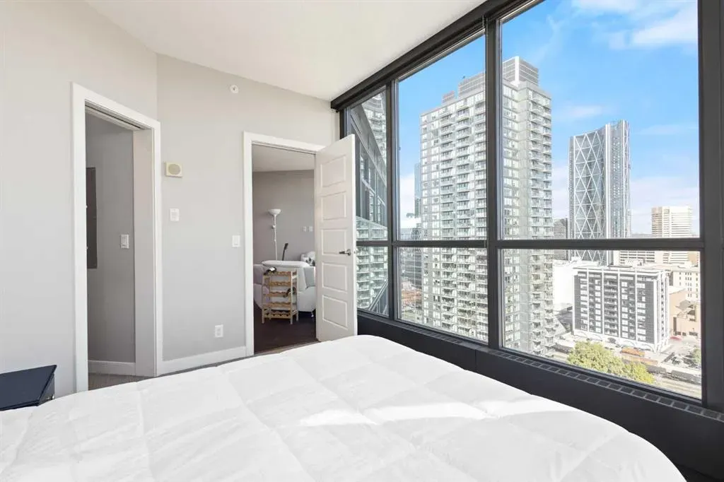 225 11 Avenue SE #2203