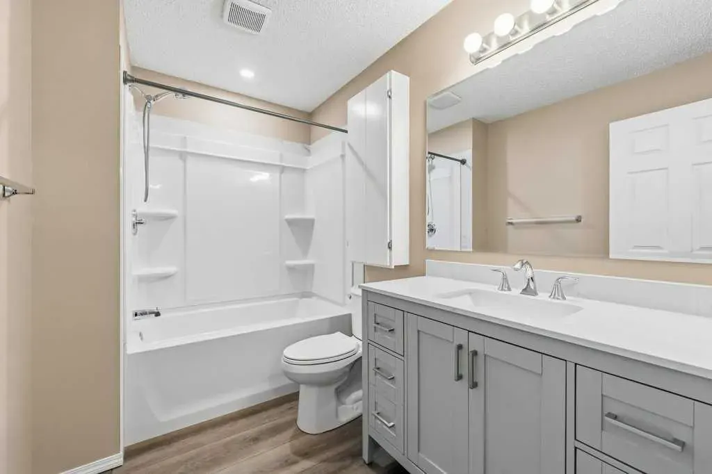 140 Sagewood Boulevard SW #304