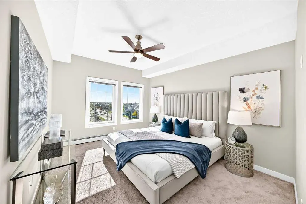 20 Royal Oak Plaza NW #401