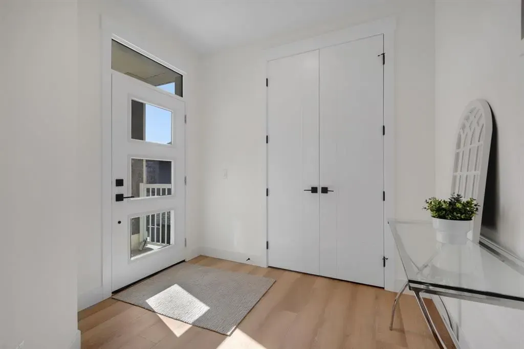 27 Heritage Close