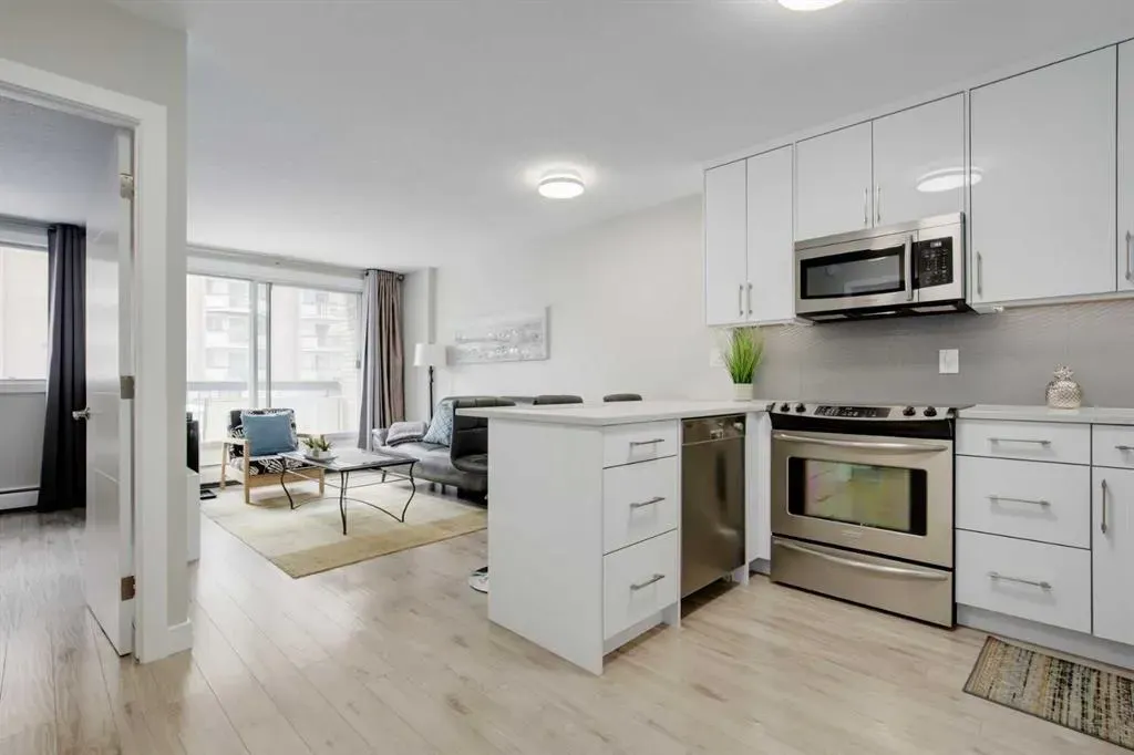 339 13 Avenue SW #207