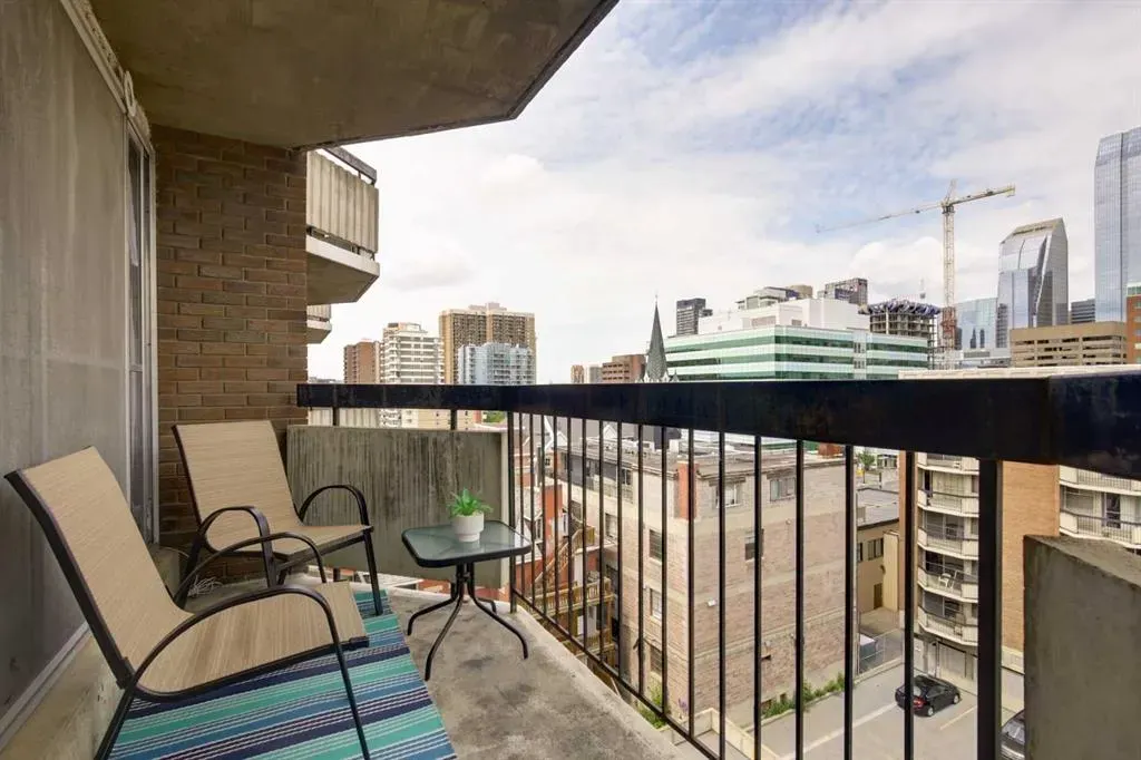 340 14 Avenue SW #706