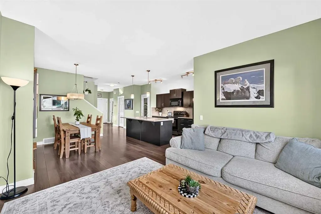 10 Reunion Grove NW