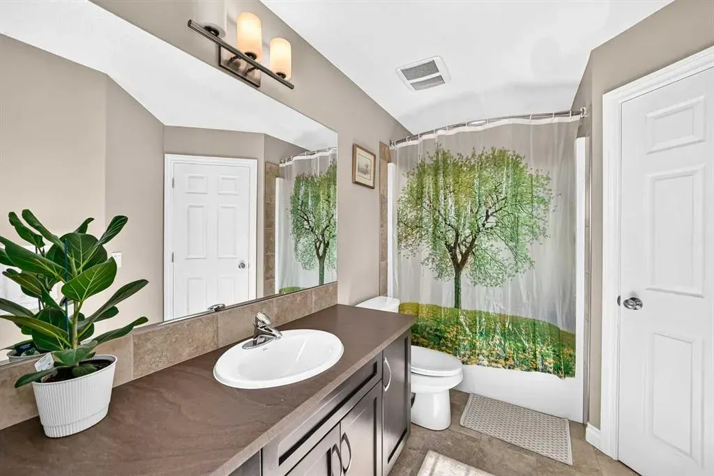 10 Reunion Grove NW