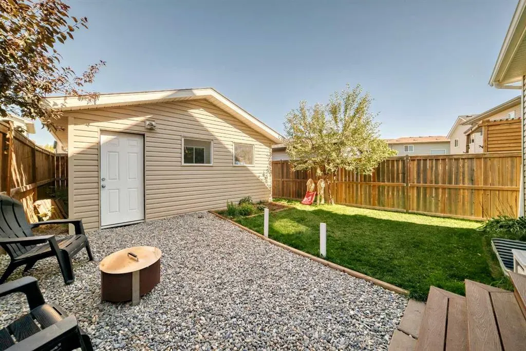 10 Reunion Grove NW