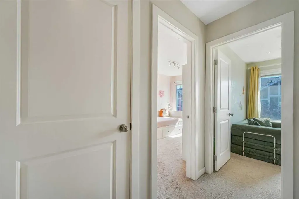 2802 KINGS HEIGHTS Gate SE #162
