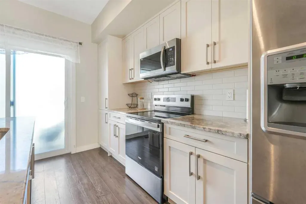 2802 KINGS HEIGHTS Gate SE #162