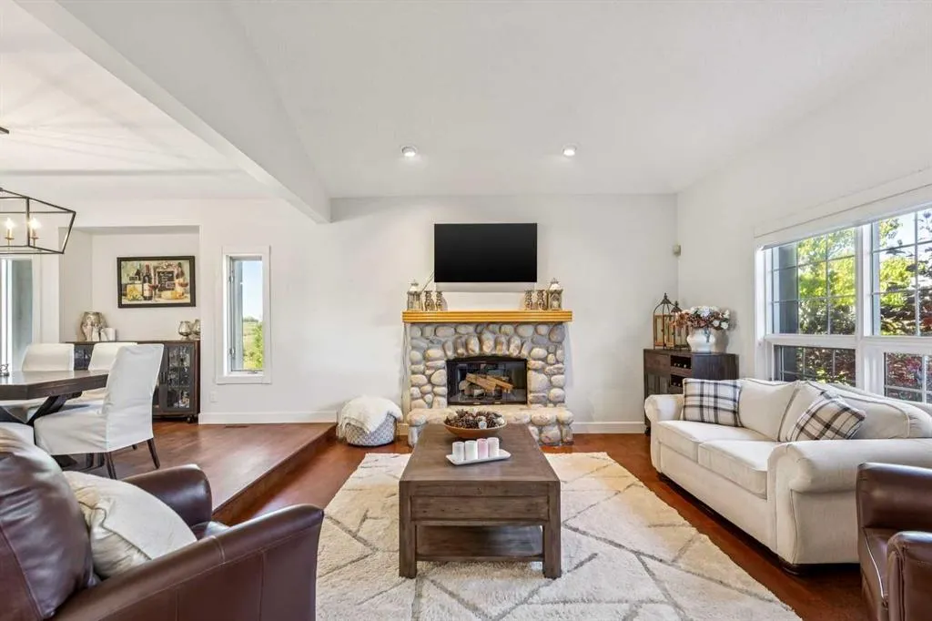 79 Country Lane