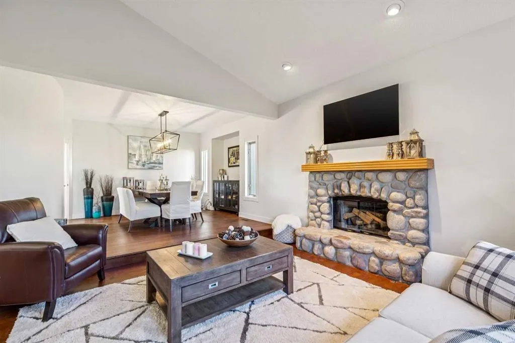 79 Country Lane