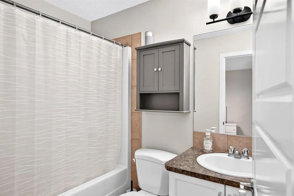 793 Luxstone Landing