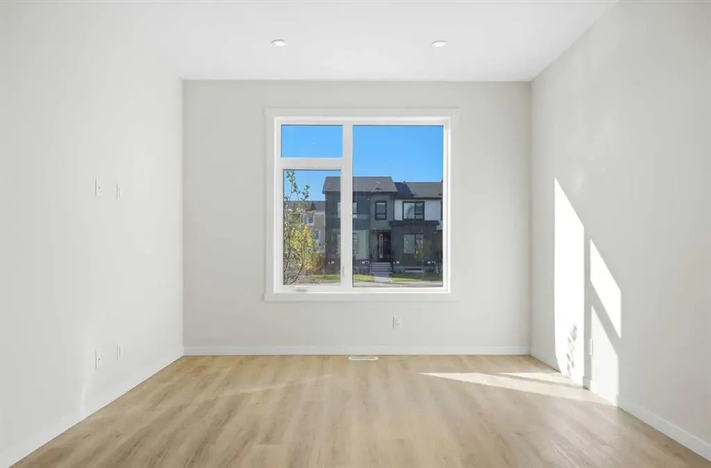 225 Vantage Drive