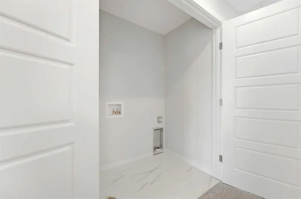 225 Vantage Drive