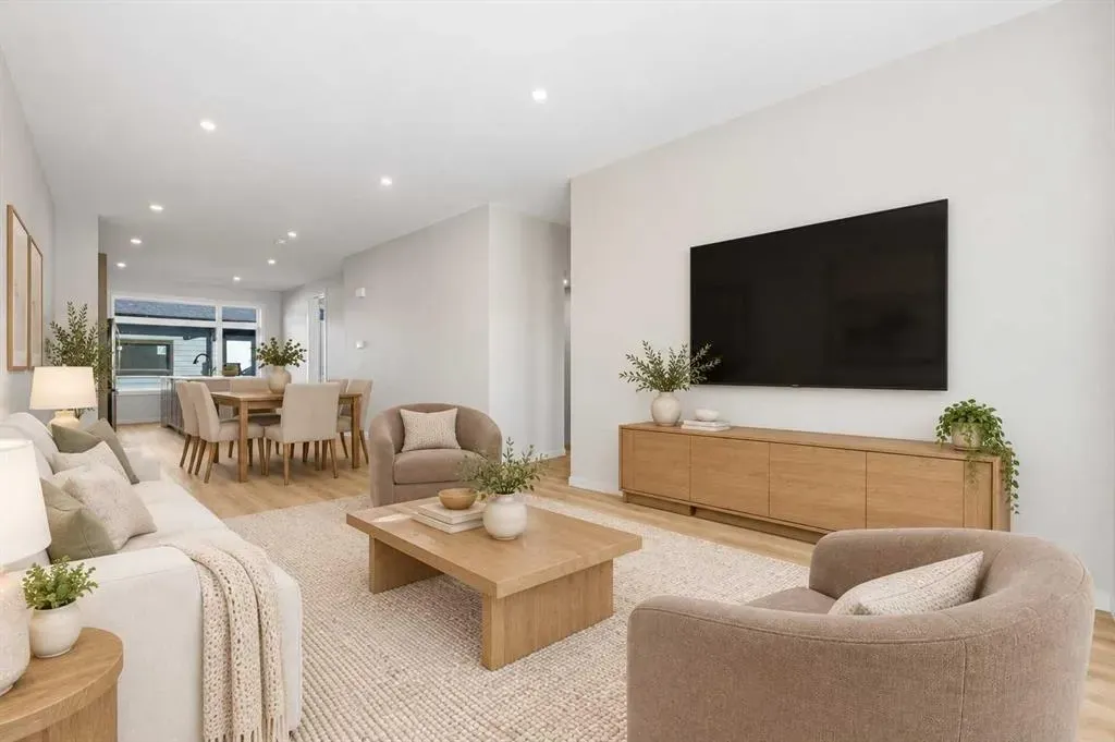 225 Vantage Drive