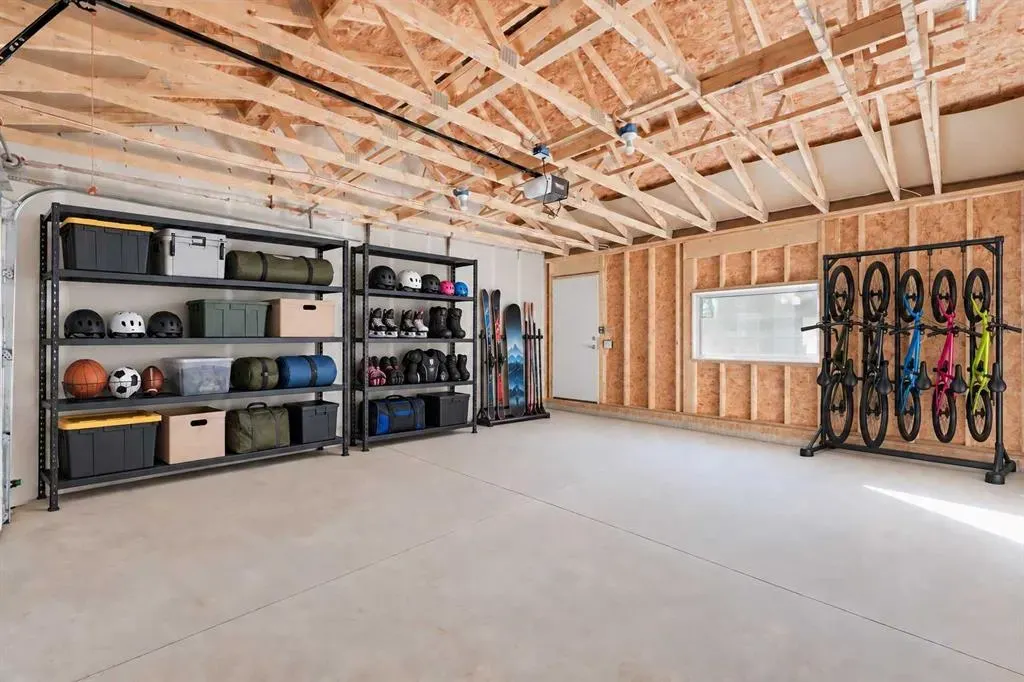 225 Vantage Drive