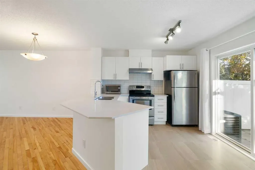 83 Tuscany Springs Gardens NW