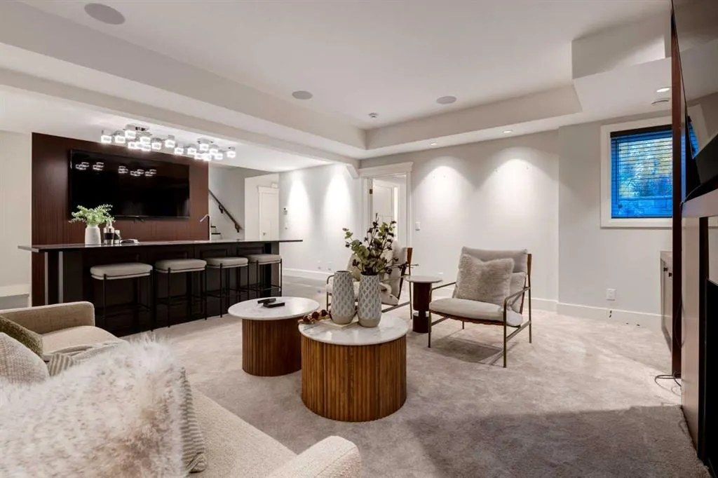 20 Rockwater Way
