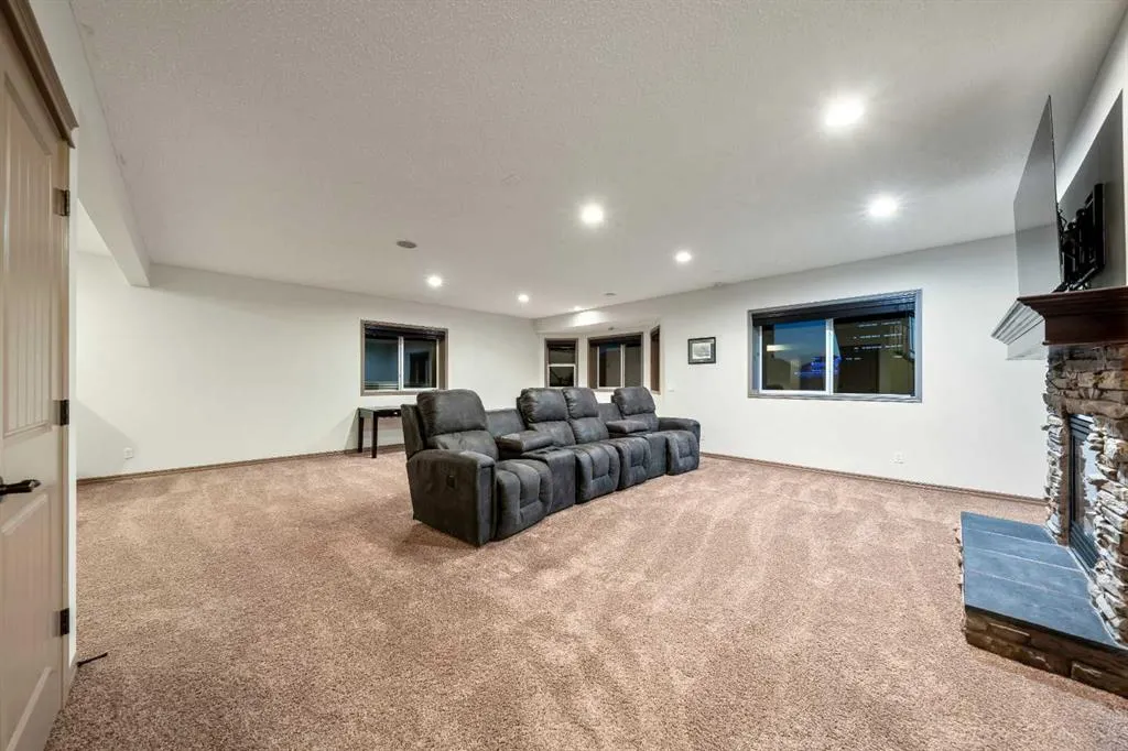 517 Boulder Creek Circle SE
