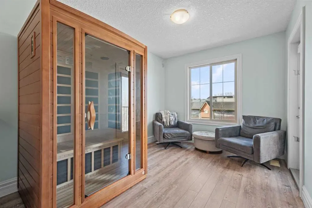 125 Monteith Drive SE