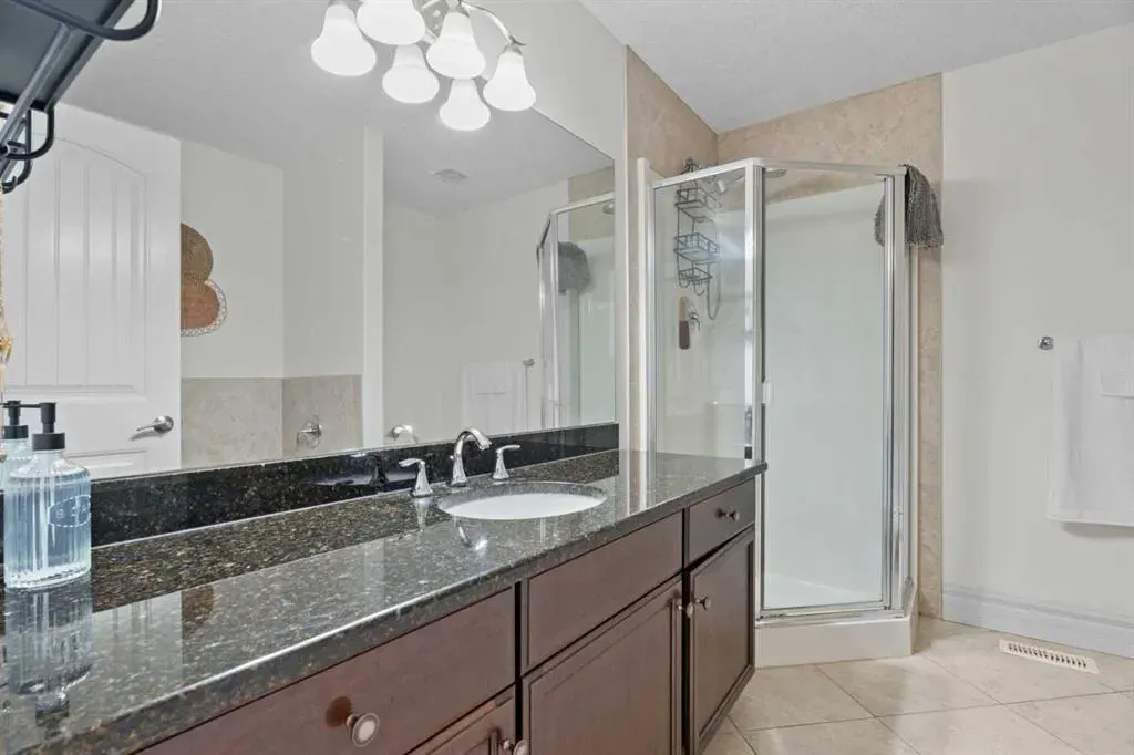 125 Monteith Drive SE