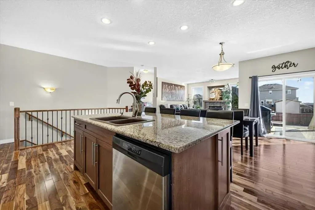 134 Hanson Drive NE