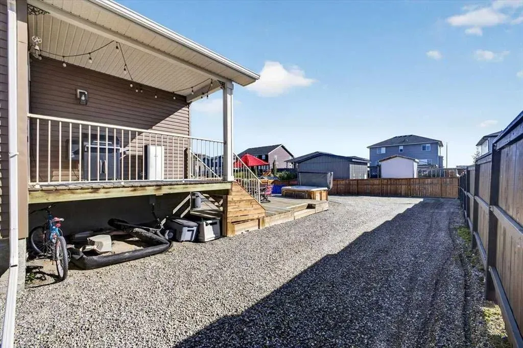 134 Hanson Drive NE