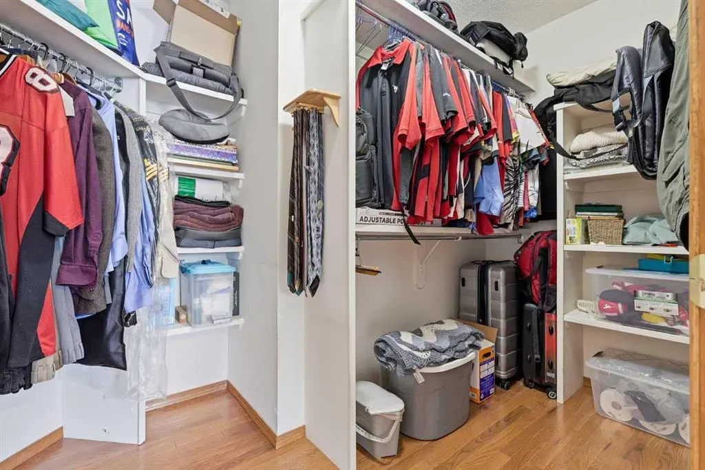 209 schubert Place NW