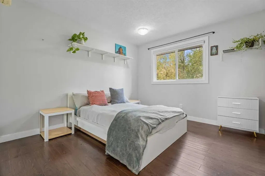 135 Cantree Place SW