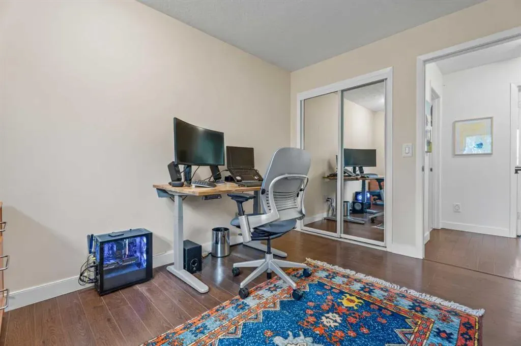 135 Cantree Place SW