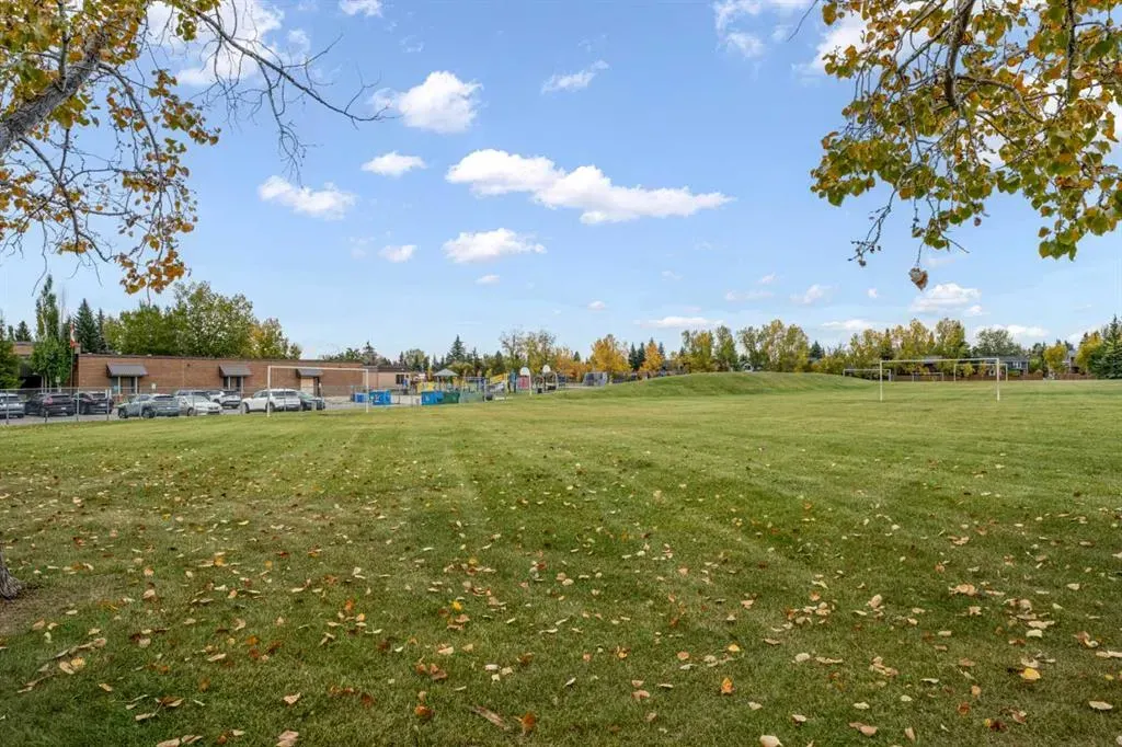 135 Cantree Place SW