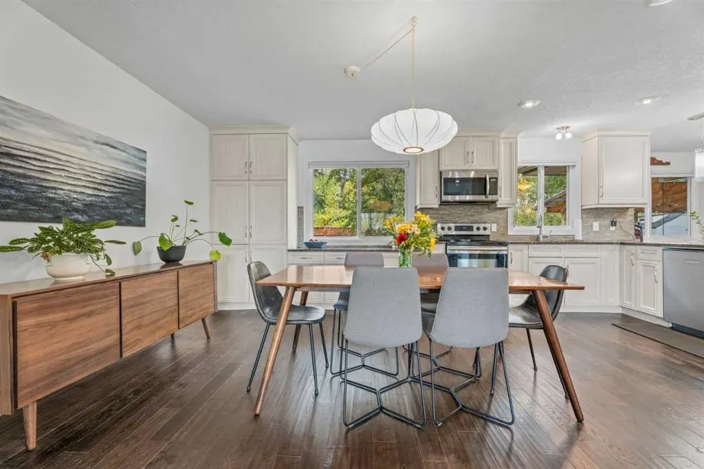 135 Cantree Place SW
