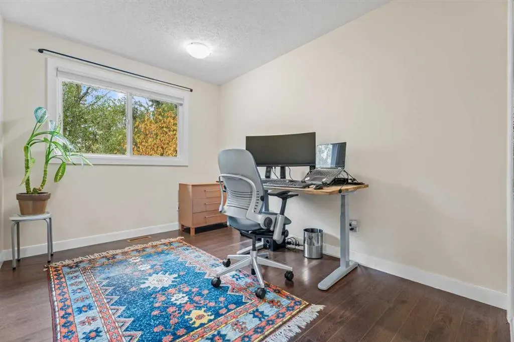 135 Cantree Place SW