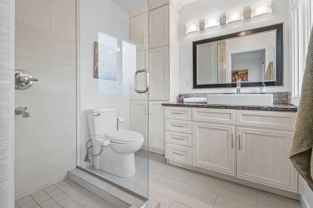 135 Cantree Place SW