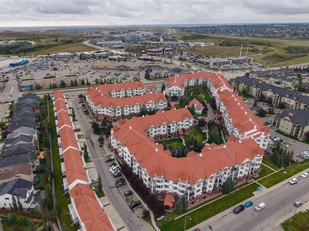 20 Royal Oak Plaza NW #210