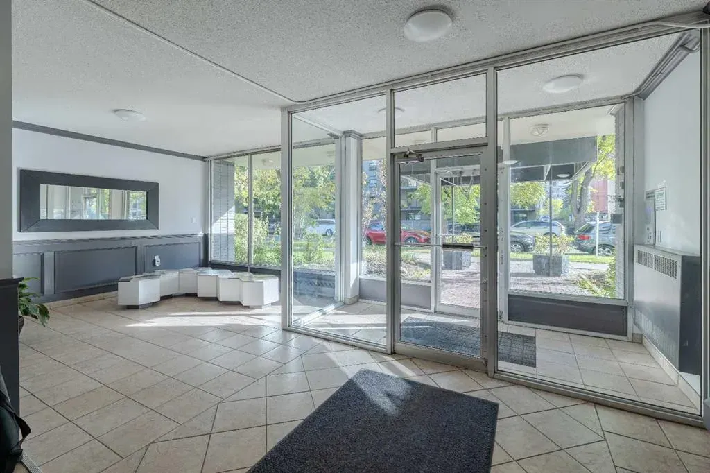 1328 13 Avenue SW #201