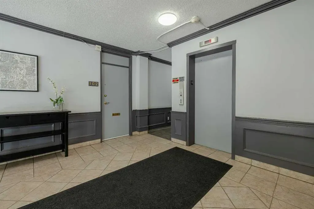 1328 13 Avenue SW #201