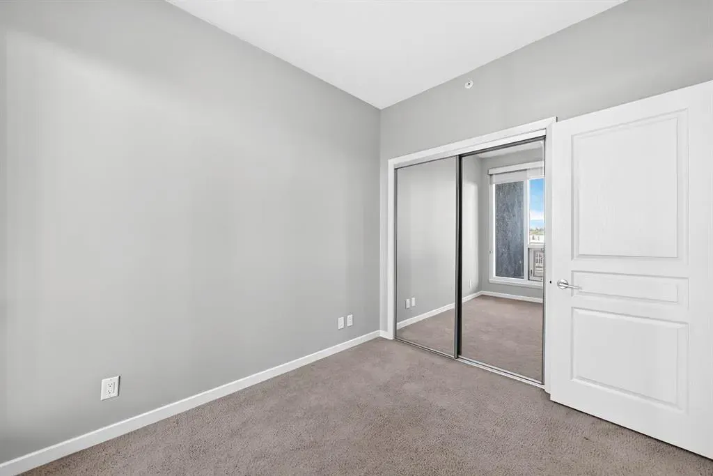 1320 1 Street SE #401