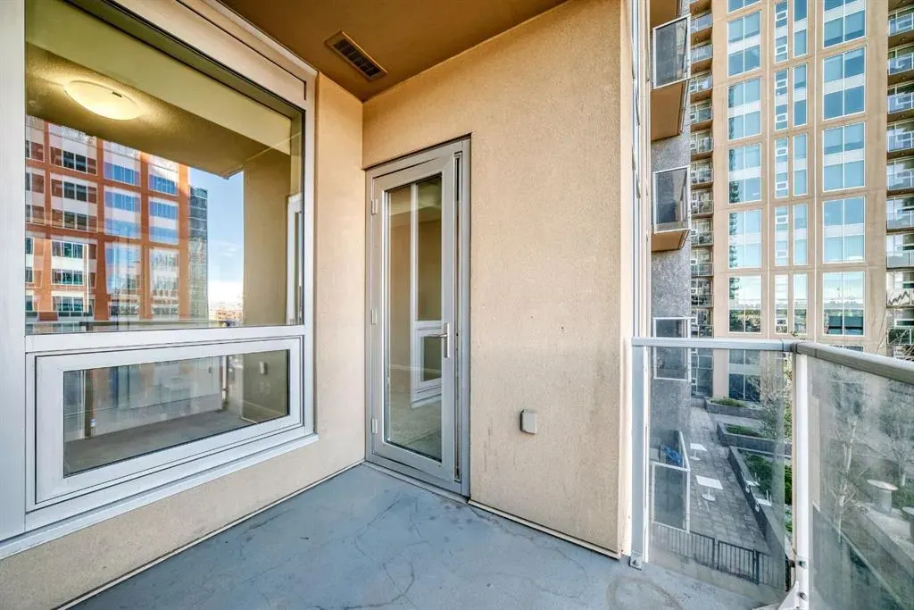 1320 1 Street SE #401