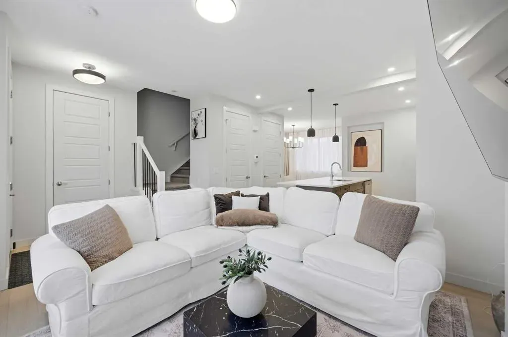 7 Lambeau Lane SE