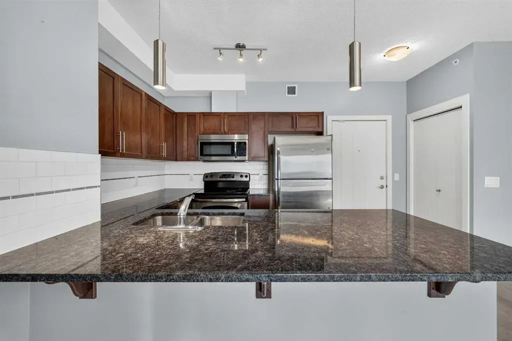 604 East Lake Boulevard NE #2405