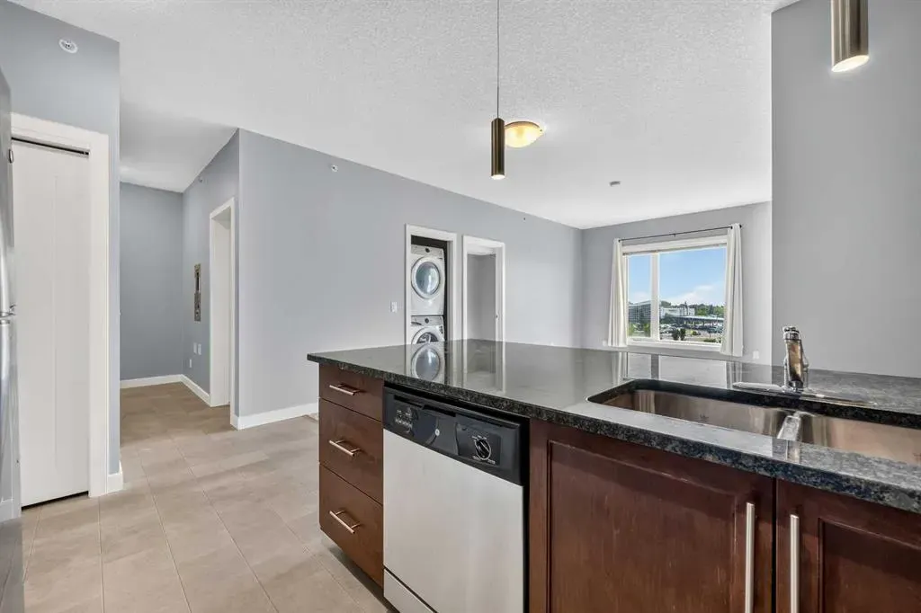 604 East Lake Boulevard NE #2405