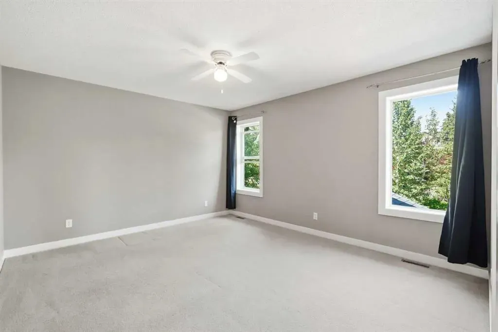 242 Tusslewood Grove NW