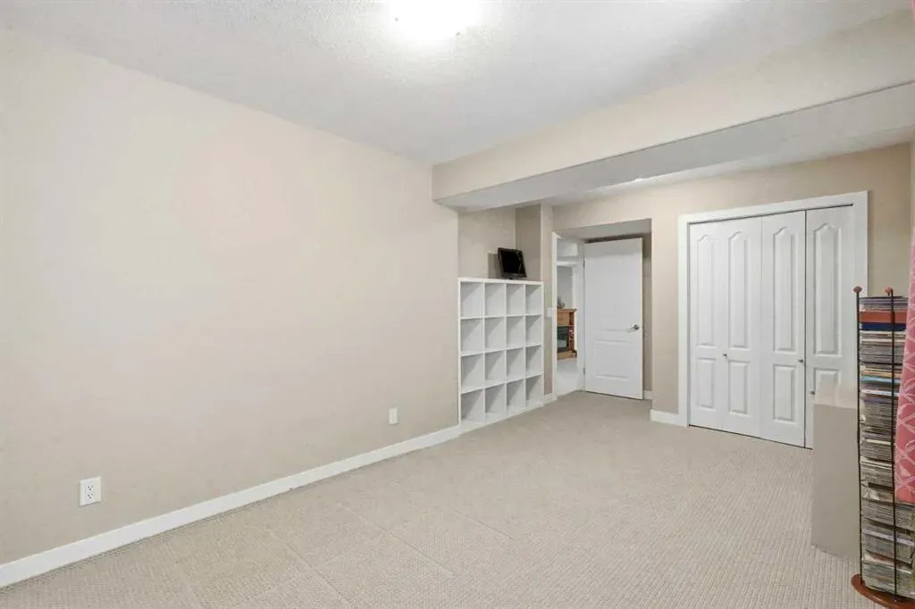 242 Tusslewood Grove NW