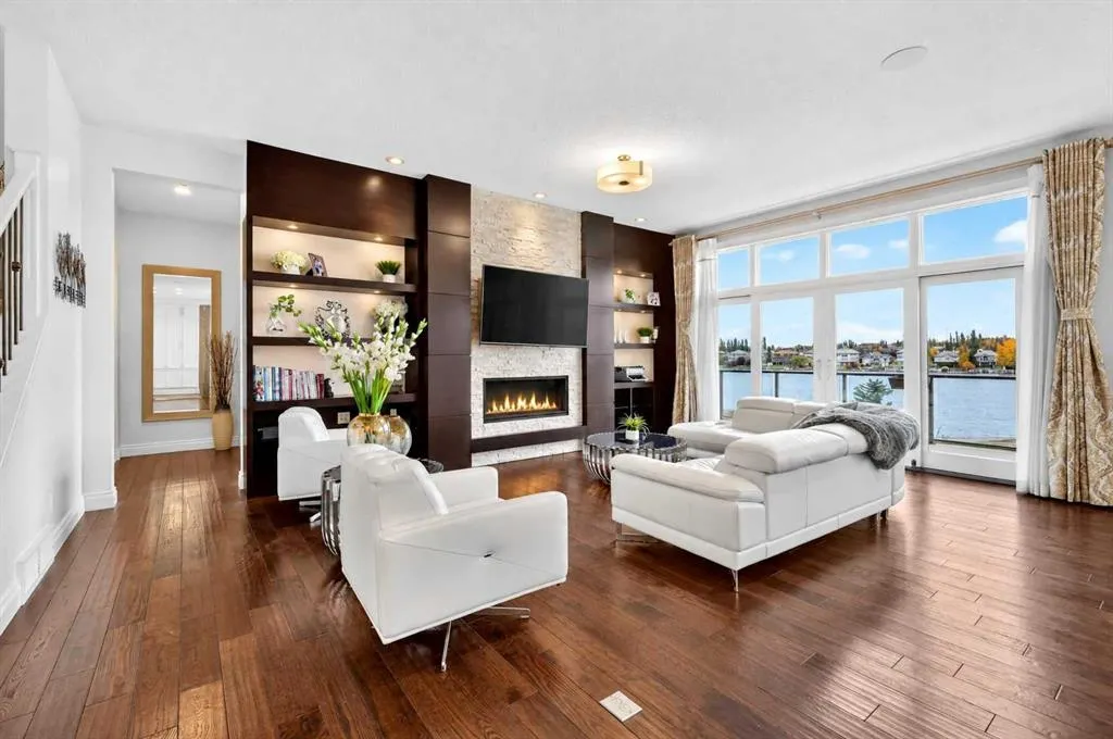 196 Stonemere Close
